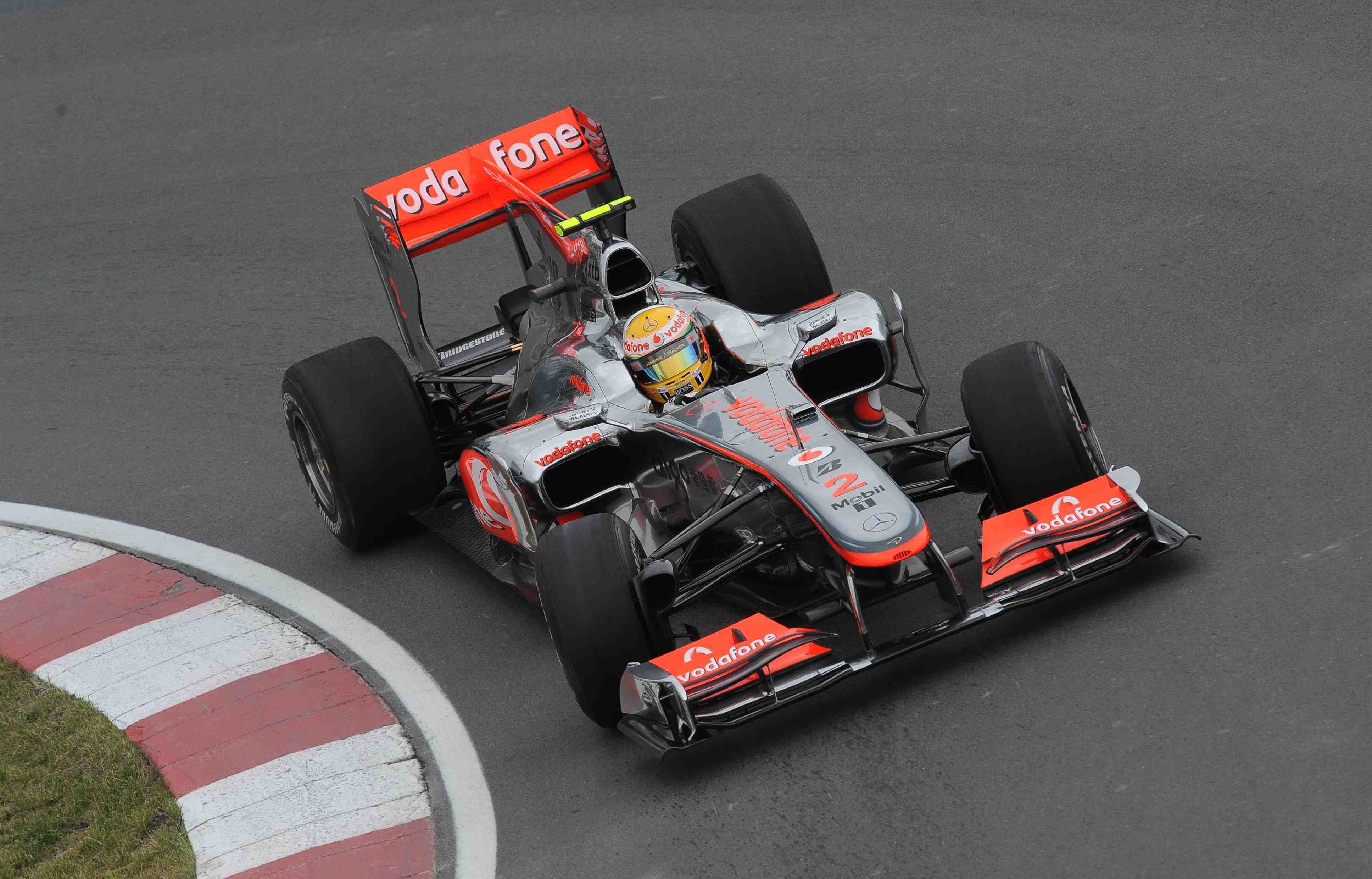 Hamilton leads home McLaren Canada 1-2 Hamilton leads home McLaren Canada 1-2