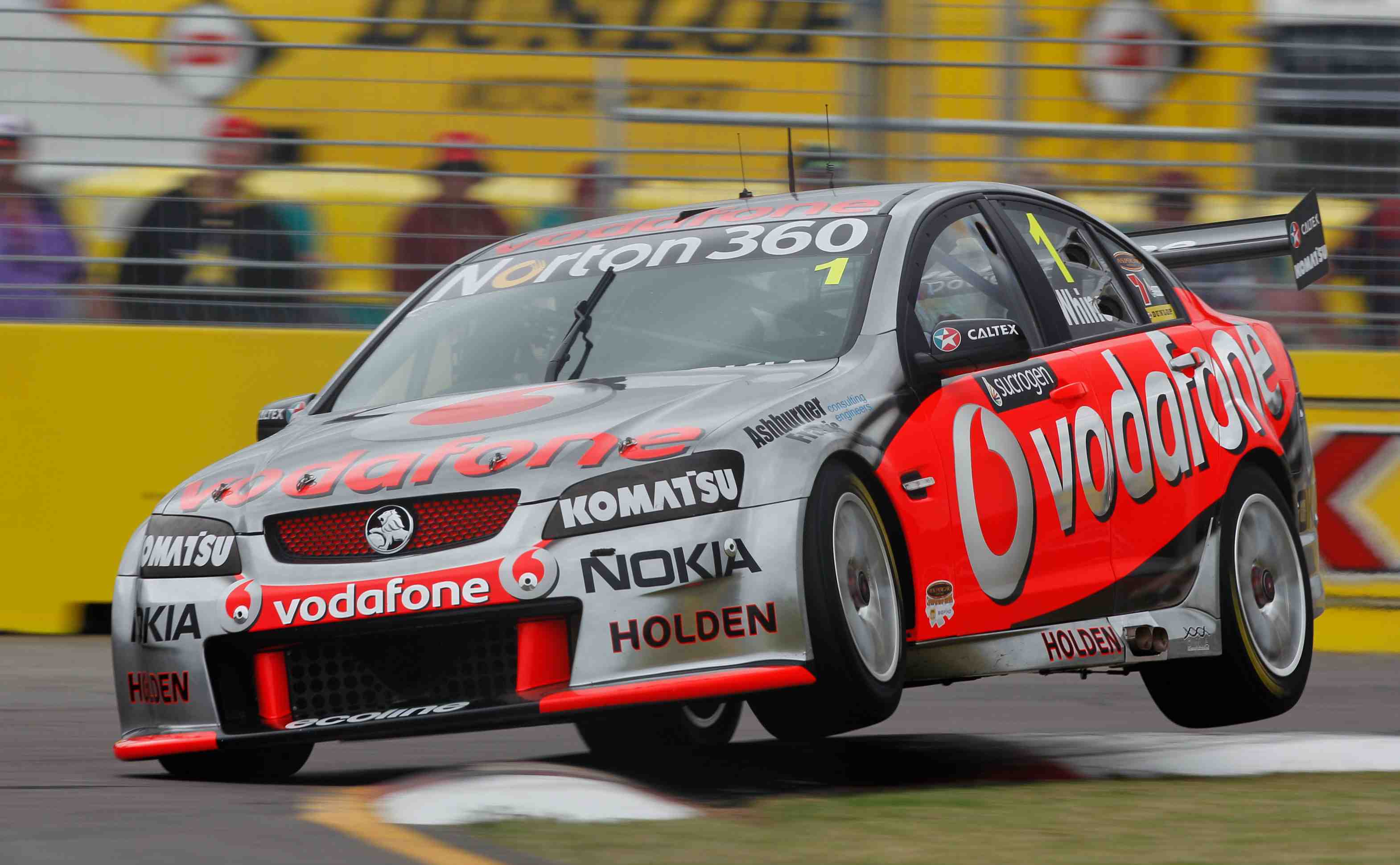 Jamie Whincup takes pole for Race 15 Jamie Whincup takes pole for Race 15