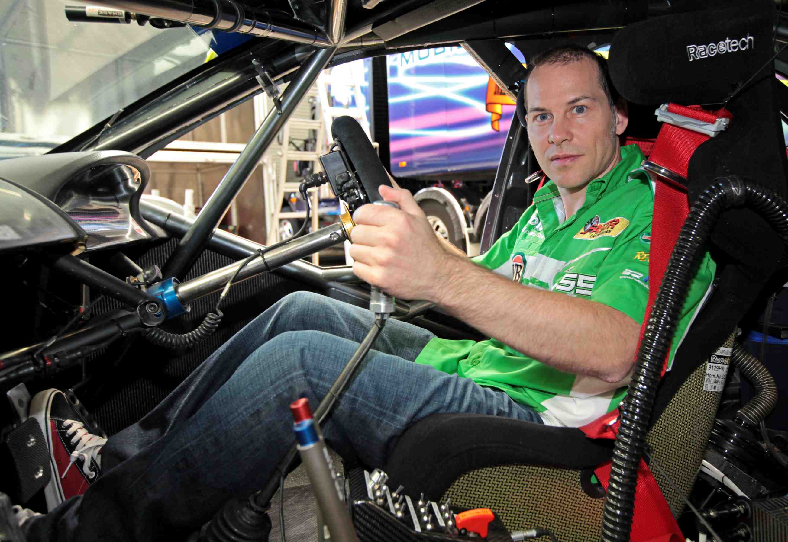 Villeneuve: Ambrose has given me V8 advice Villeneuve: Ambrose has given me V8 advice