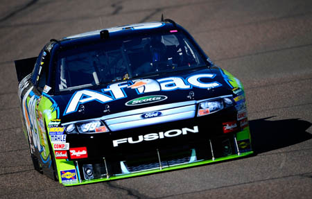 Edwards wins as Chase battle tightens Edwards wins as Chase battle tightens
