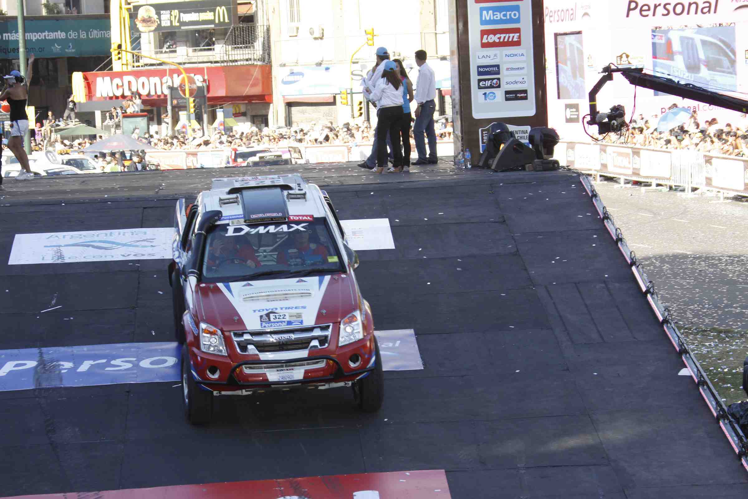 Aussies start Dakar adventure Aussies start Dakar adventure