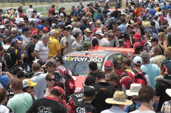 crowd Over 10,000 people turned out to Eastern Creek for the season-opening test