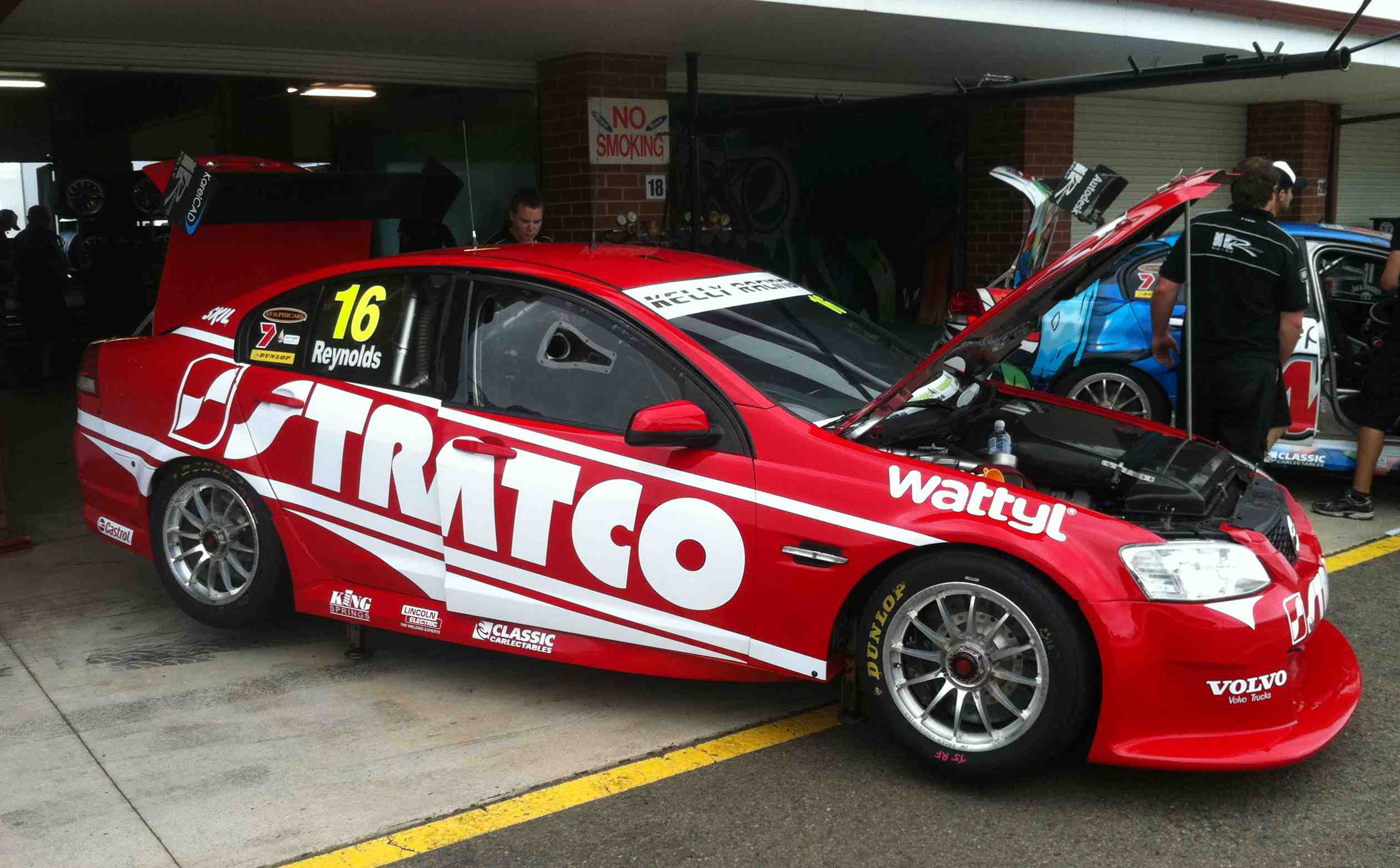 FIRST PICS: Stratco reveals bright red scheme FIRST PICS: Stratco reveals bright red scheme