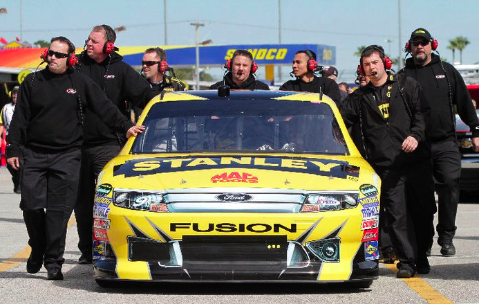 Q&A: Marcos Ambrose and Carl Edwards