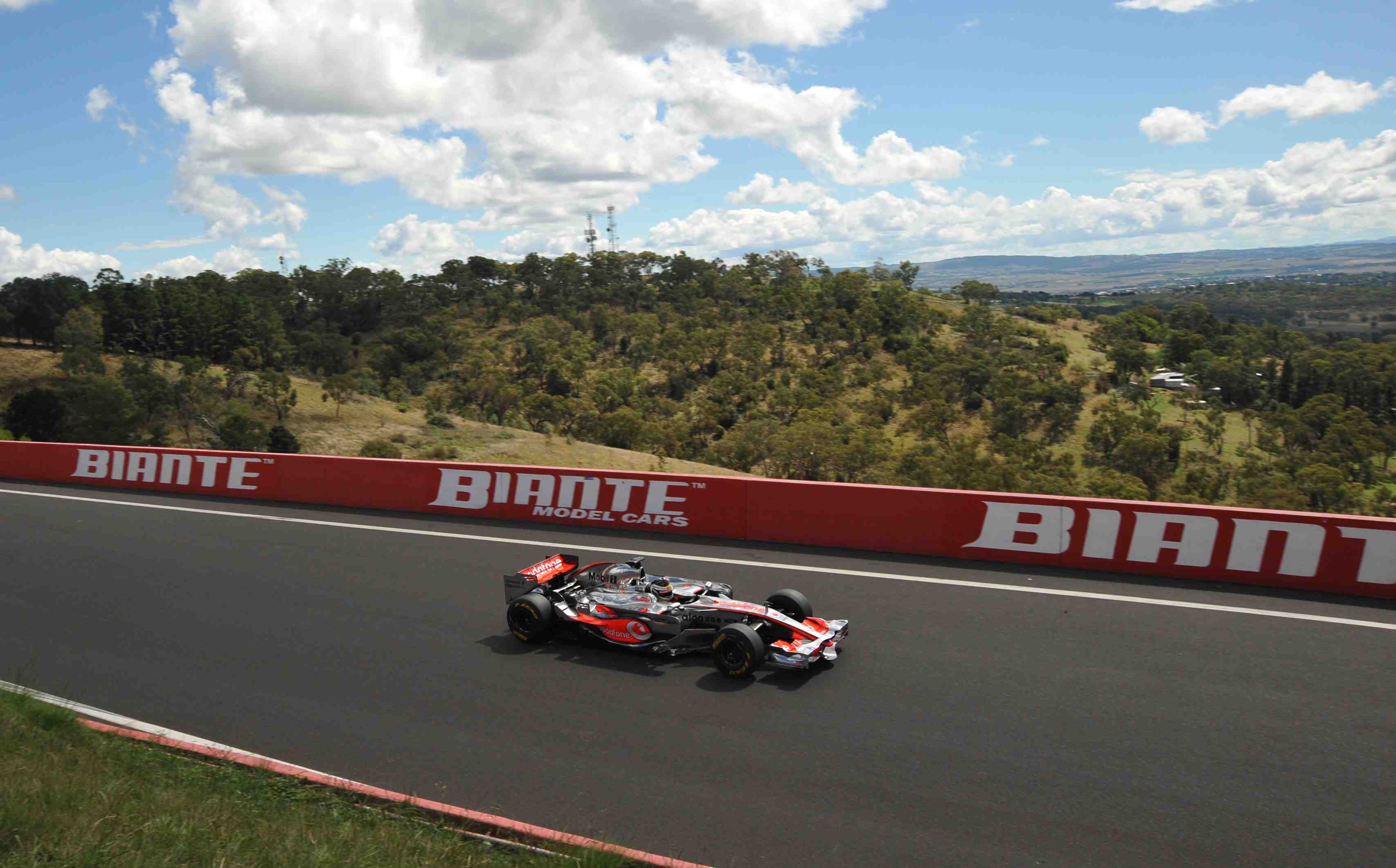 T8: Lowndes super impressive in F1 debut