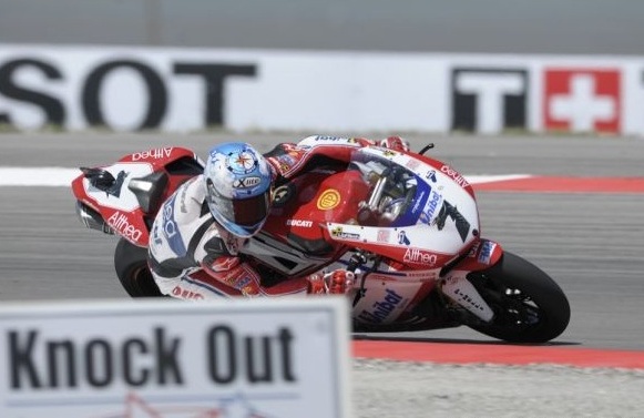 Carlos Checa doubles up in the USA Carlos Checa doubles up in the USA