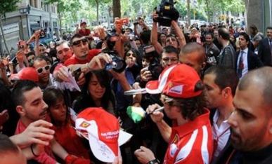 Alonso delights home crowd in practice Alonso delights home crowd in practice