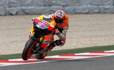 Casey Stoner dominates Spanish MotoGP Casey Stoner dominates Spanish MotoGP