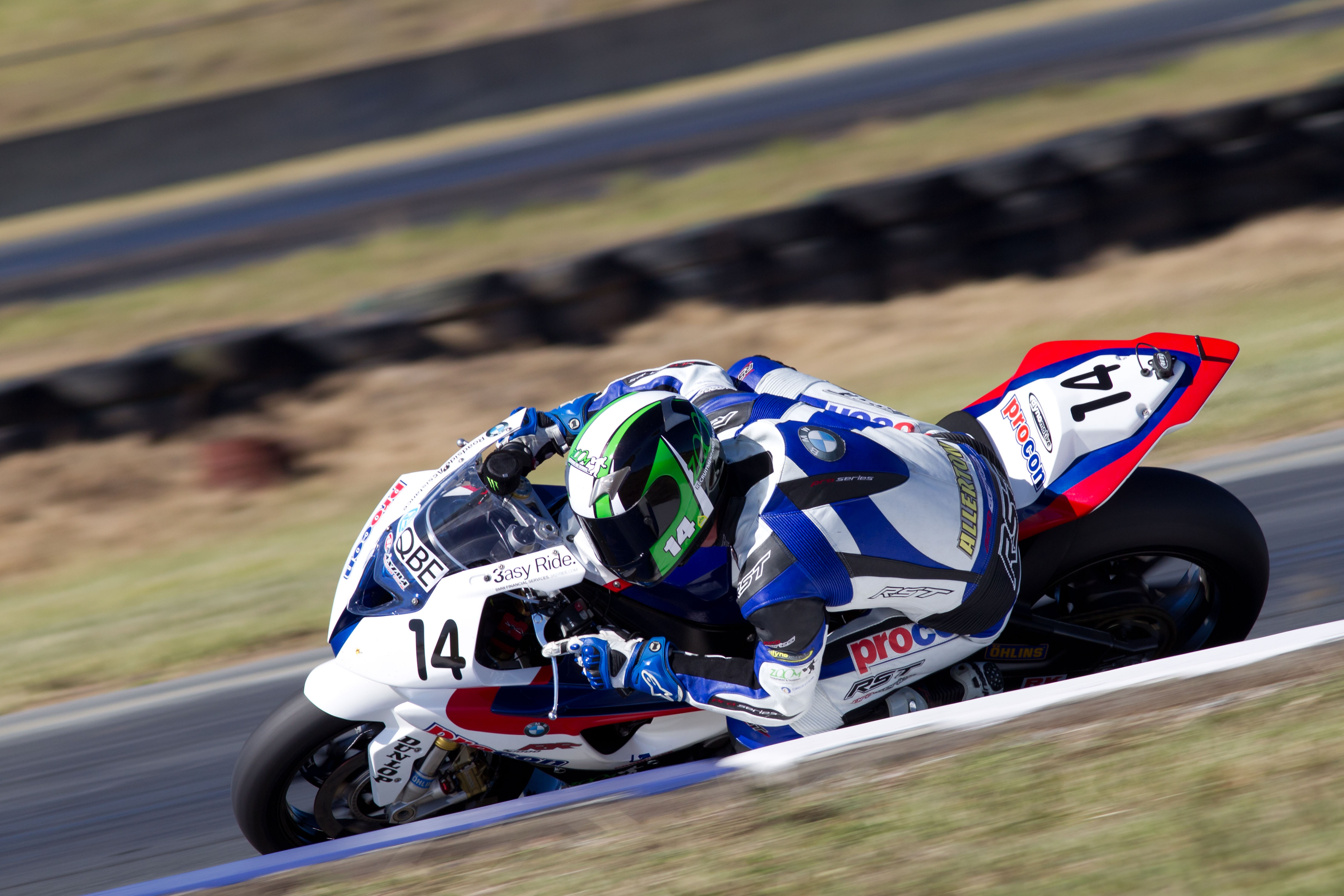 Allerton fastest at QR Superbike practice Allerton fastest at QR Superbike practice