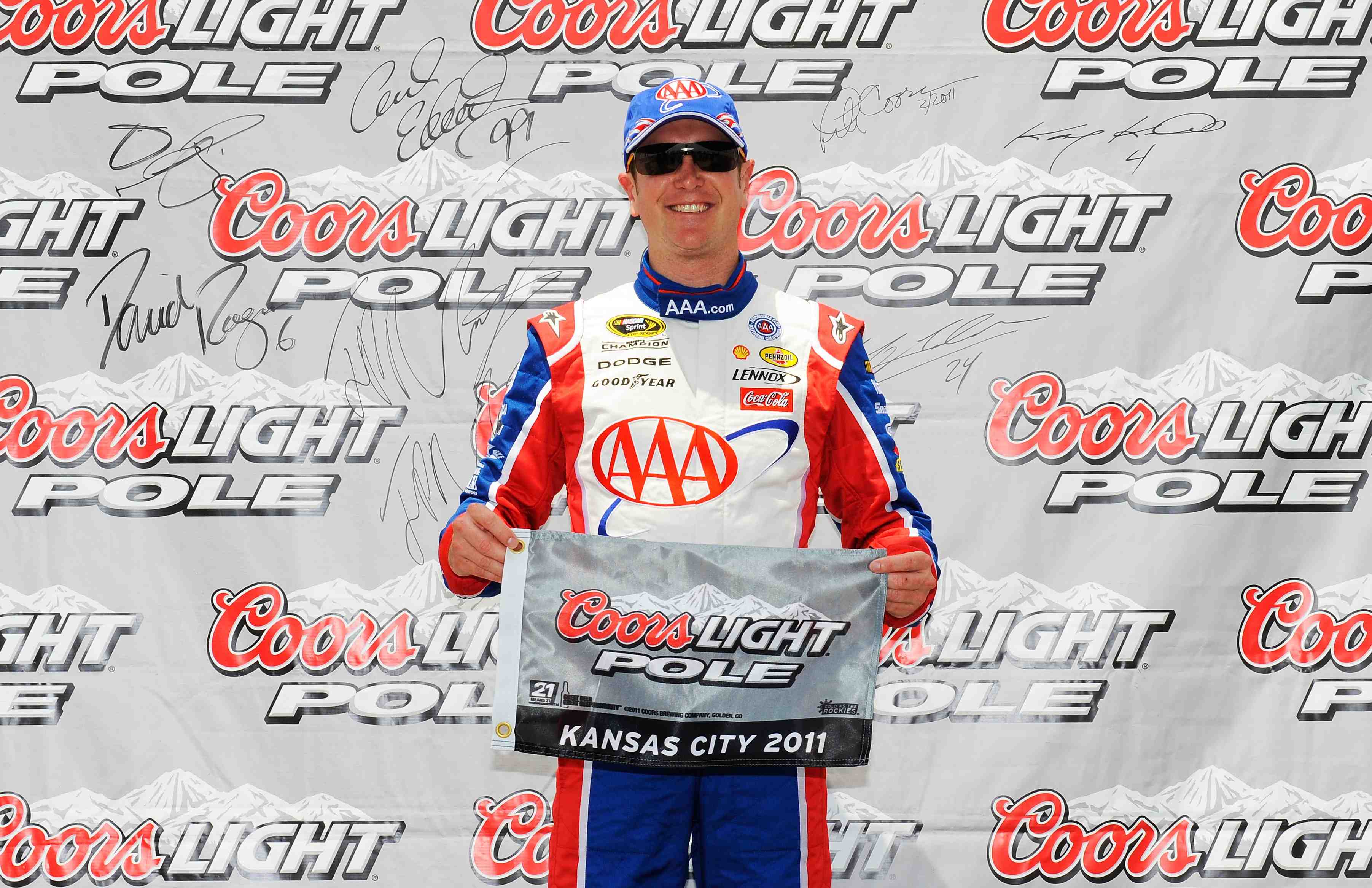 Kurt Busch takes pole at Kansas Kurt Busch takes pole at Kansas