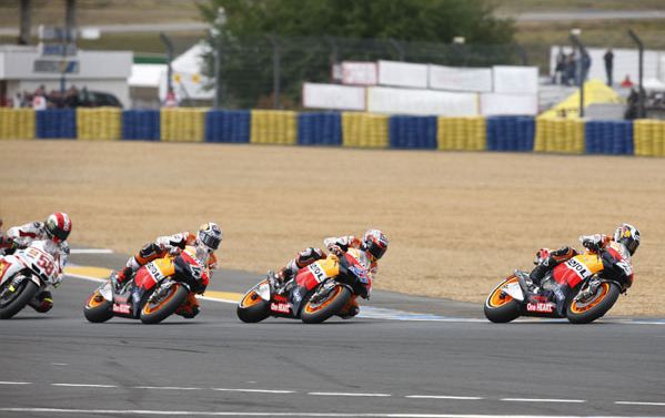 Honda: Simoncelli, Dovizioso under threat Honda: Simoncelli, Dovizioso under threat