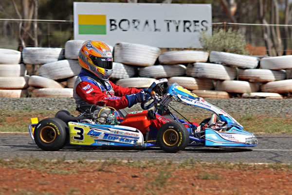 Daniel Currey takes the cash in Kalgoorlie Daniel Currey takes the cash in Kalgoorlie