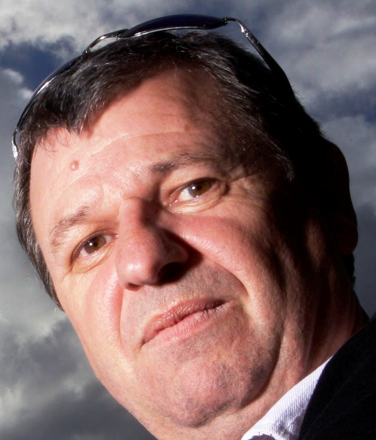 Gordon Lomas Gordon Lomas