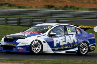 Kayne Scott takes first SuperTourer pole Kayne Scott takes first SuperTourer pole