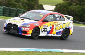 thumb holt 344x224 Holt/McLeod turn the tables in Race 2 at Phillip Island