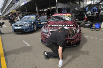 thumb COTF EV14 11 j0249 344x228 V8 Supercars changes Car of the Future test program