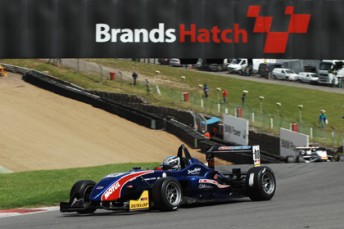 thumb 3612 F3Open 88 03 344x229 Frustrating weekend for Australian at Brands Hatch