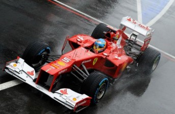 thumb Alonso 344x224 Alonso takes pole after weather delays qualifying