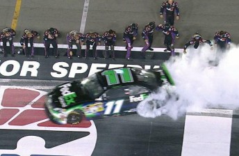 thumb hamlin 344x224 Denny Hamlin wins IRWIN Tools Night Race at Bristol