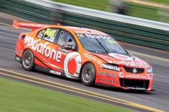 thumb 888 lowndes boc 344x229 Lowndes and Luff take Sandown 500 victory