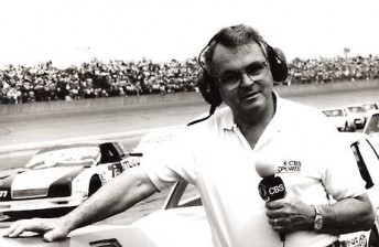 Economaki in the pits 344x224 Legendary motor sports commentator dies