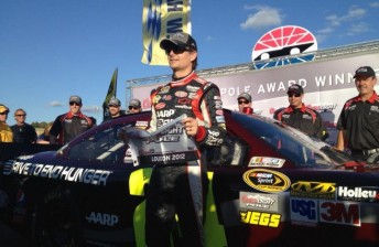 thumb gordon 344x224 Jeff Gordon rebounds with Loudon pole