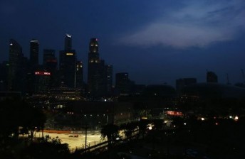 thumb vettel 344x224 Sebastian Vettel dazzles in Singapore practice