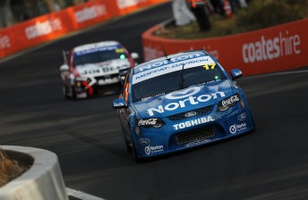 thum IMG 9854 344x224 Scene set for Bathurst 1000 after clean warm up