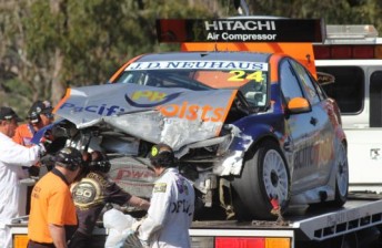 thumb kiss 344x224 Chaz Mostert secures Bathurst Dunlop Series pole