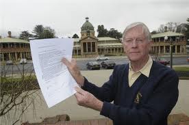 thumb thumb1 Tony Cochrane acknowledges late Bathurst mayor