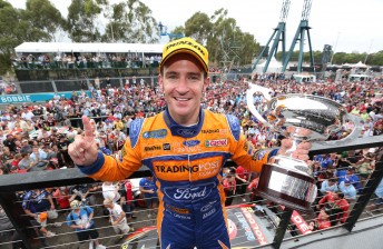 thumb 6 Davison EV15 12 13278 344x224 Castrol Wrap V8 Supercar Final Round Sydney Telstra 500