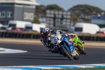 Wayne Maxwell scores Phillip Island clean sweep hern r2 344x229 Wayne Maxwell scores Phillip Island clean sweep
