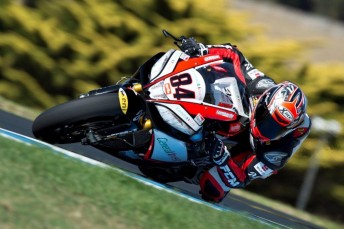 Fabrizio continues to hold ascendancy at Phillip Island World Superbikes lr Michel Fabrizio APrilia PI WSBK 344x229 Fabrizio continues to hold ascendancy at Phillip Island World Superbikes