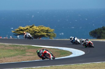 Sam Lowes dominates World Supersport qualifying lr Sam Lowes leading world supersport qualifying 344x228 Sam Lowes dominates World Supersport qualifying
