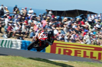 Sylvain Guintoli wins first WSBK race lr Sylvain Guintoli APrilia race one winner Phillip Island 344x228 Sylvain Guintoli wins first WSBK race