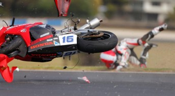 Sam Lowes sets a cracking pace in World SuperSPORT first qualifying lr Tarees Josh Hook highsides his Honda at Lukey Heights..world supersport morning practic 344x188 Sam Lowes sets a cracking pace in World SuperSPORT first qualifying