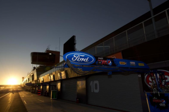 Ford will withdraw all support from its V8 Supercars teams at the end of 2015