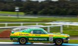 Johnson beats Bowe to Race 3 win at Sandown