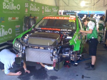 thumb D'Alberto's car gets repaired after hitting the wall at the Nikon SuperGP