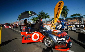 thumb The grid before the start of Saturday's 200km race – held before a record crowd