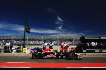 thumb Sebastian Vettel in pit lane at Silverstone