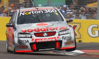 thumb Jamie Whincup on his way to victory in Race 15