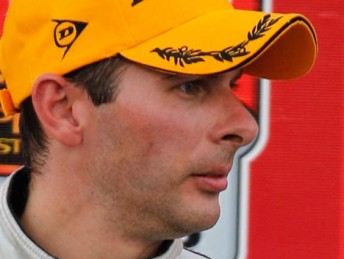 thumb Fujitsu V8 Series leader and TeamVodafone co-driver Steve Owen