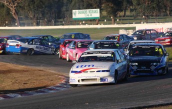 thumb The Commodore Cup pack bang their way through turn one