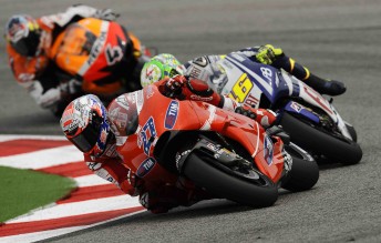 thumb Casey Stoner on the pace during practice at Aragon