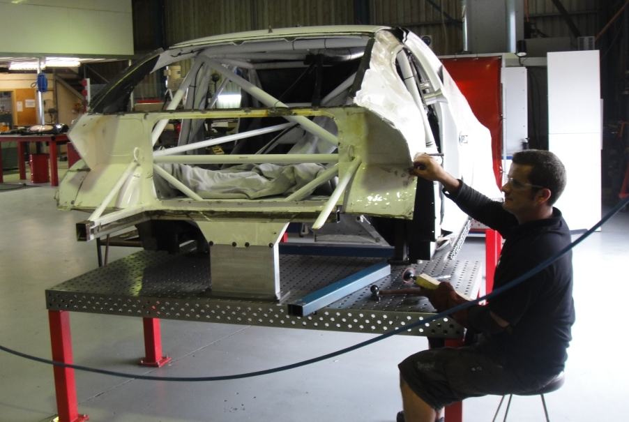 Jenson Button Breaks Bathurst Lap Record Speedcafe