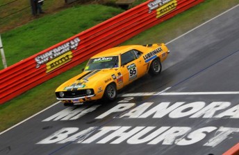 thumb Andrew Miedecke on track today