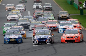 thumb The V8 Supercars pack at Albert Park