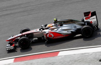thumb Lewis Hamilton