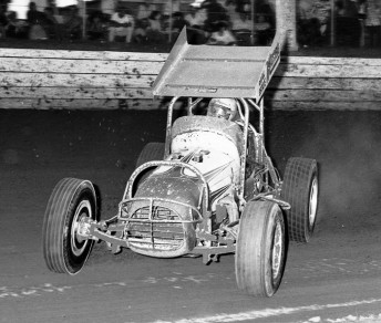 Rush in the 'Anderson' sprintcar - 1973